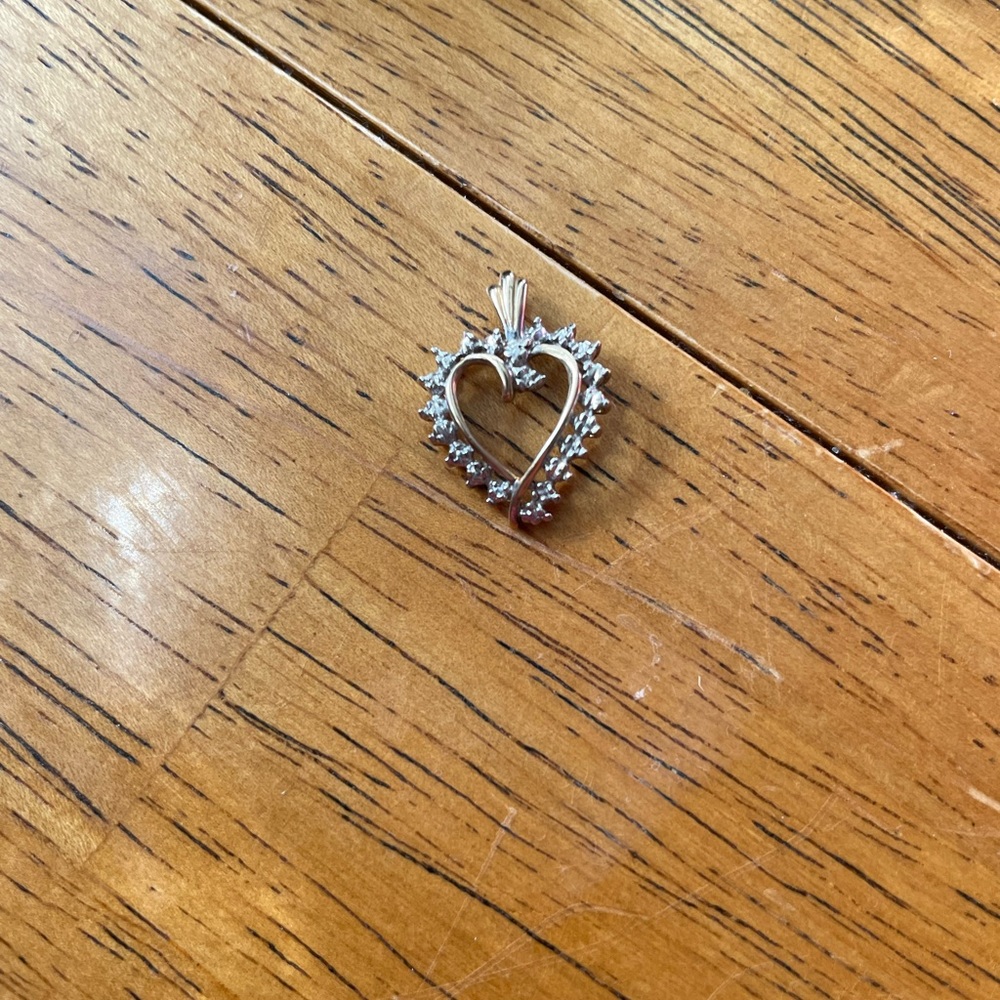 10k Gold necklace charm